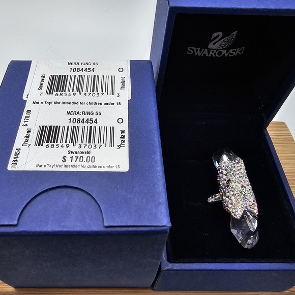Swarovski Nera Ring with Large Long Crystal - Picture 6 of 7